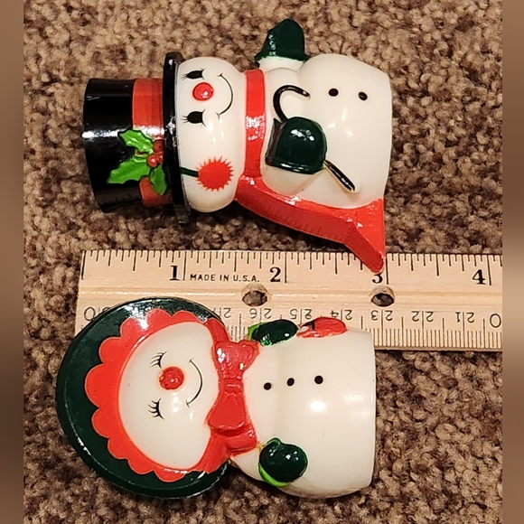 Vintage Hallmark Mr and Mrs Snowman Couple Salt and Pepper Shakers 1980s - Picture 2 of 8